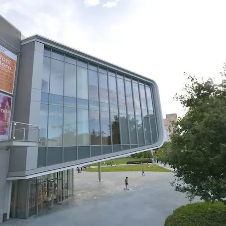 El De Santa Emilia By Just 아파트